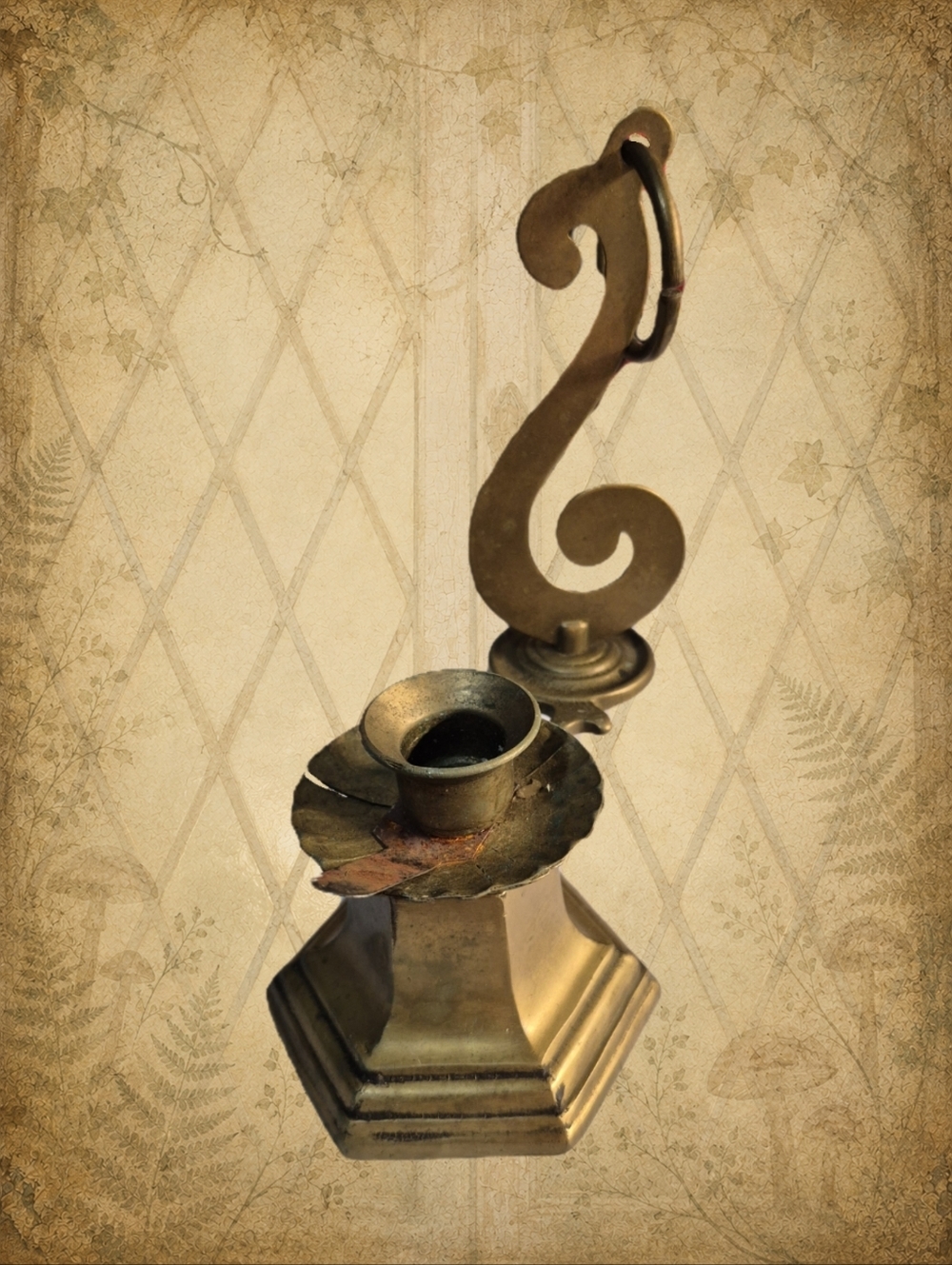 Fairy Tales 👑🧚‍♀️ Vintage Brass Candle Holder with S Handle